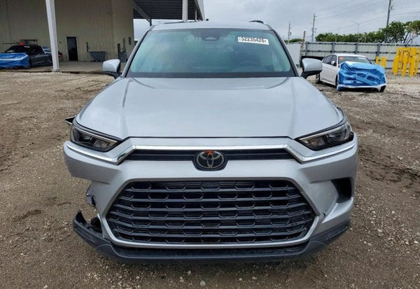 2025 Toyota Grand Highlander Hybrid XLE photo 5