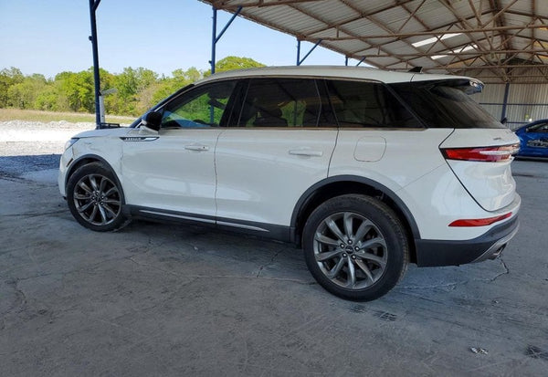 2021 Lincoln Corsair Standard vehicle photo 2