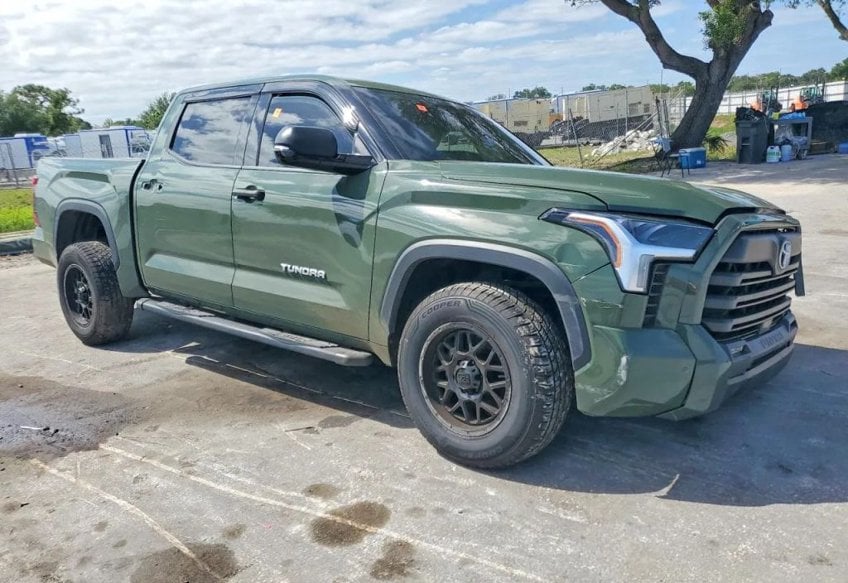 2022 Toyota Tundra SR5