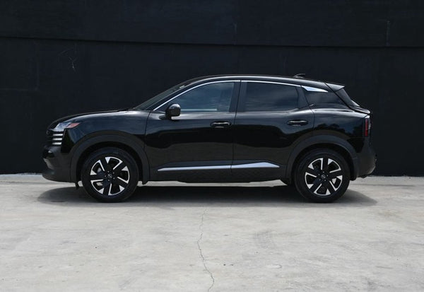 2025 Nissan Kicks SV photo 6