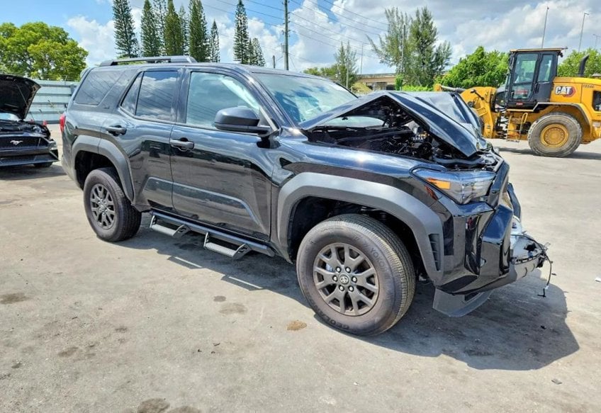 2026 Toyota 4Runner SR5 main vehicle photo