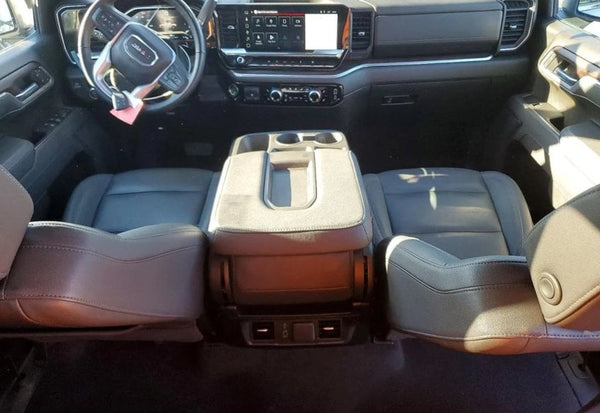 2025 GMC Sierra 1500 SLT photo 7