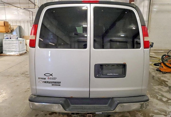 2011 Chevrolet Express LT 3500 photo 6