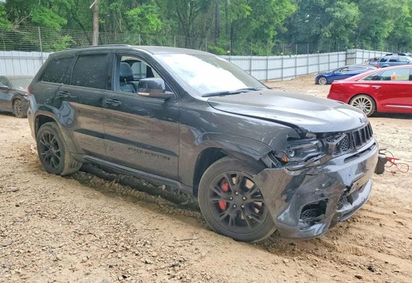 2020 Jeep Grand Cherokee SRT vehicle photo 2