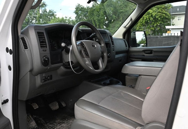 2021 Nissan NV 2500 HD SV photo 10