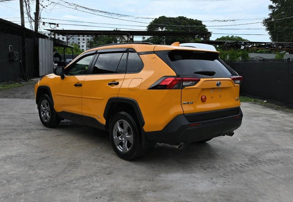 2023 Toyota RAV4 Hybrid LE photo 4