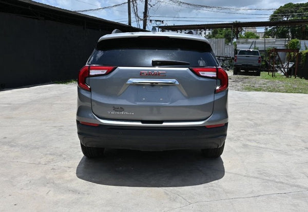 2023 GMC Terrain SLE photo 7