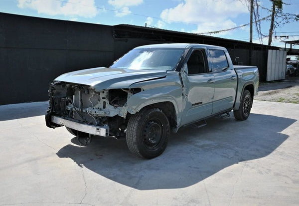 2022 Toyota Tundra SR5 photo 2