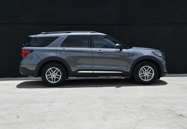 2025 Ford Explorer Active photo 5