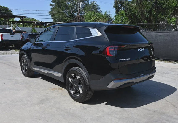 2026 Kia Sportage LX vehicle photo 4