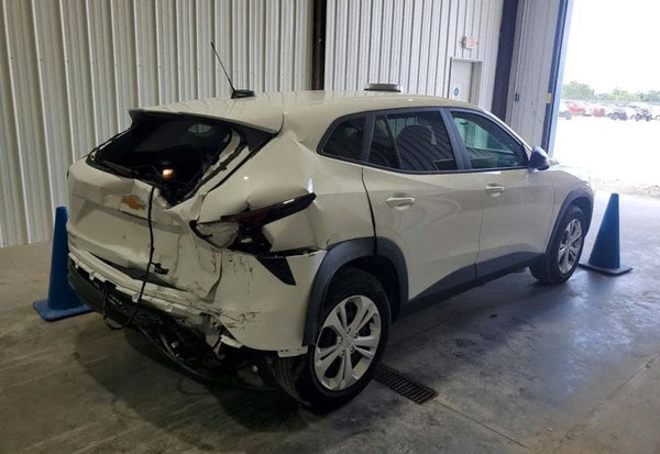 2025 Chevrolet Trax LS vehicle photo 4