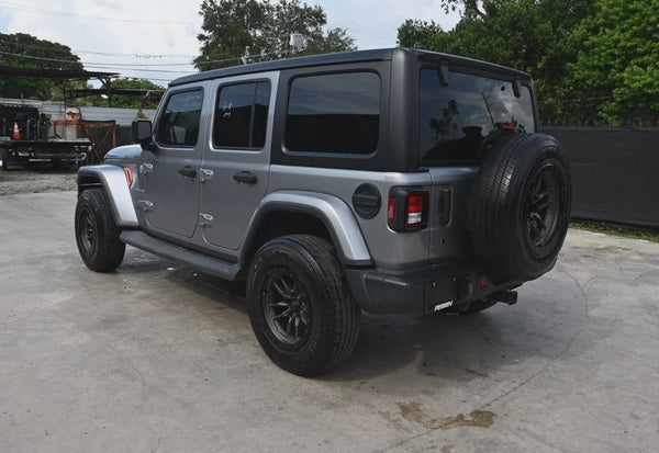 2019 Jeep Wrangler Unlimited Sahara vehicle photo 3