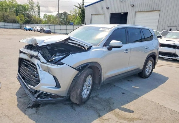 2025 Toyota Grand Highlander XLE photo 2
