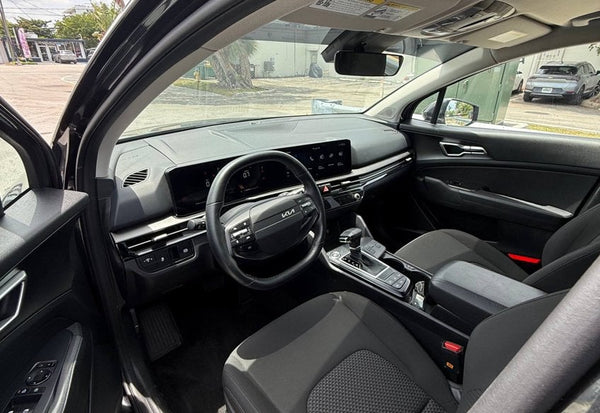 2026 Kia Sportage LX vehicle photo 9