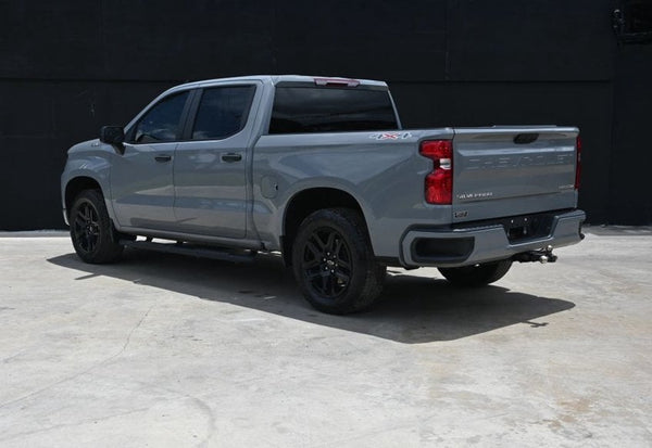 2024 Chevrolet Silverado 1500 Custom photo 3