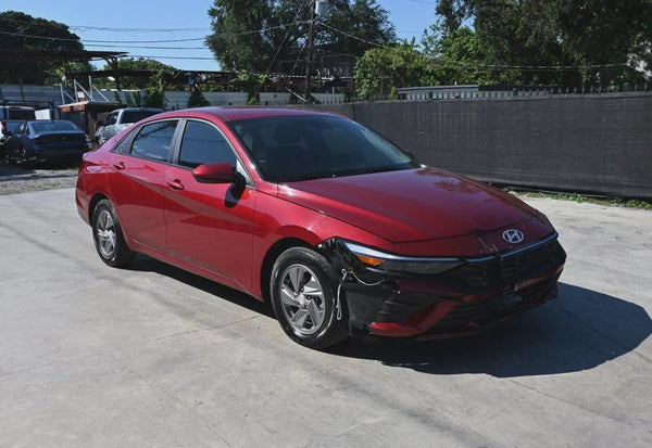 2025 Hyundai ELANTRA SE vehicle photo 2