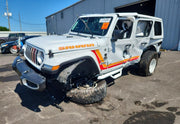 2024 Jeep Wrangler Sahara thumbnail 14