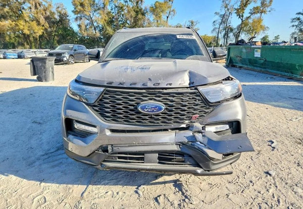 2024 Ford Explorer ST photo 5