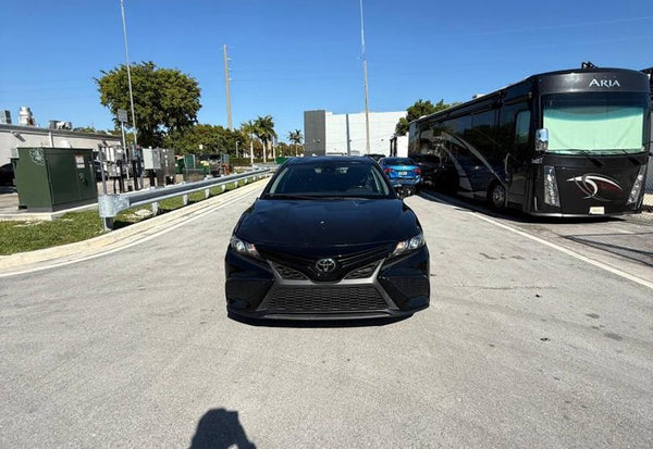 2022 Toyota Camry SE photo 7