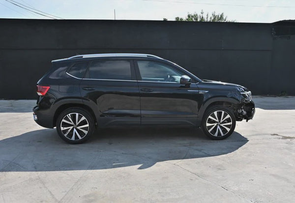 2024 Volkswagen Taos SE vehicle photo 5