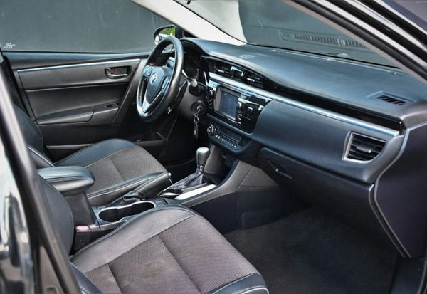 2015 Toyota Corolla S Sedan 4D photo 10