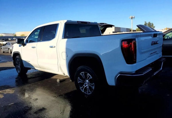 2025 GMC Sierra 1500 SLT photo 4