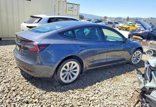2022 Tesla Model 3 Long Range Sedan 4D vehicle photo 4