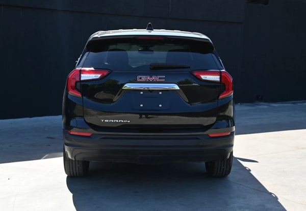 2024 GMC Terrain SLE photo 7