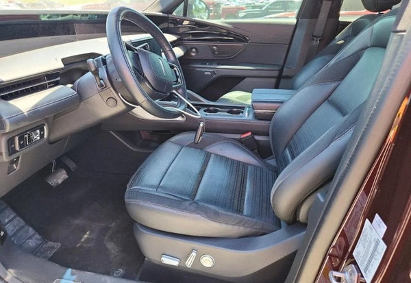2024 Lincoln Nautilus Reserve vehicle photo 8