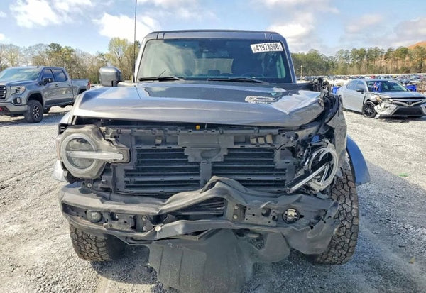 2022 Ford Bronco photo 5