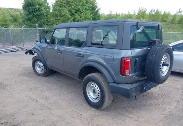 2025 Ford Bronco Base photo 4