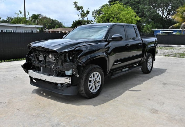 2024 Toyota Tacoma SR5 photo 2