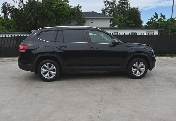 2018 Volkswagen Atlas 2.0T S vehicle photo 6