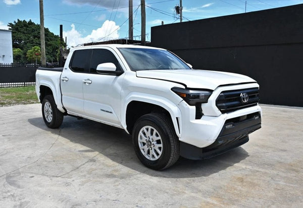 2024 Toyota Tacoma SR5 vehicle photo 2