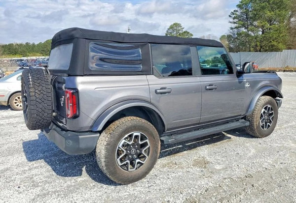 2022 Ford Bronco photo 3