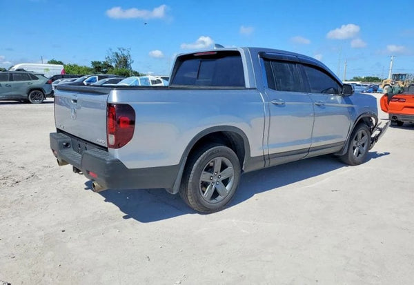 2023 Honda Ridgeline RTL photo 3