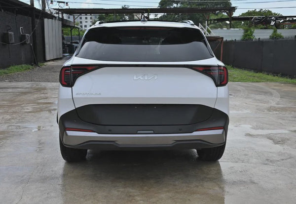 2026 Kia Sportage EX vehicle photo 7