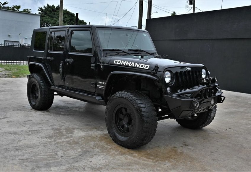2017 Jeep Wrangler Unlimited Sport main vehicle photo