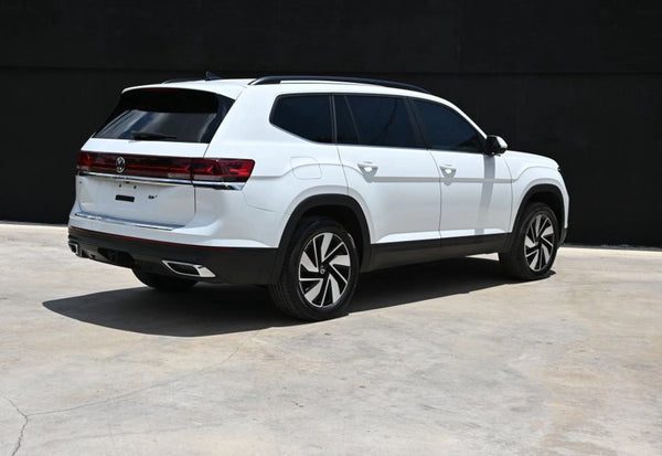 2024 Volkswagen Atlas SE photo 3