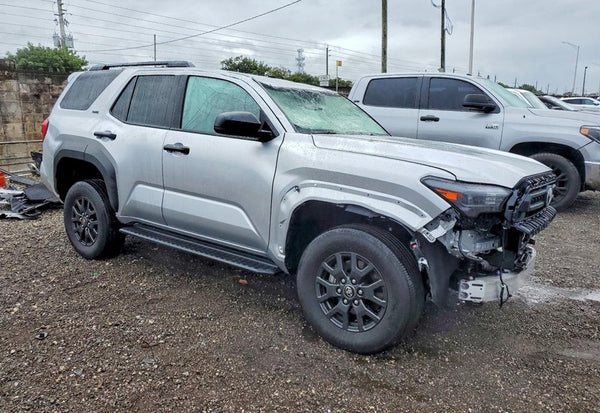 2025 Toyota 4Runner SR5 photo 3