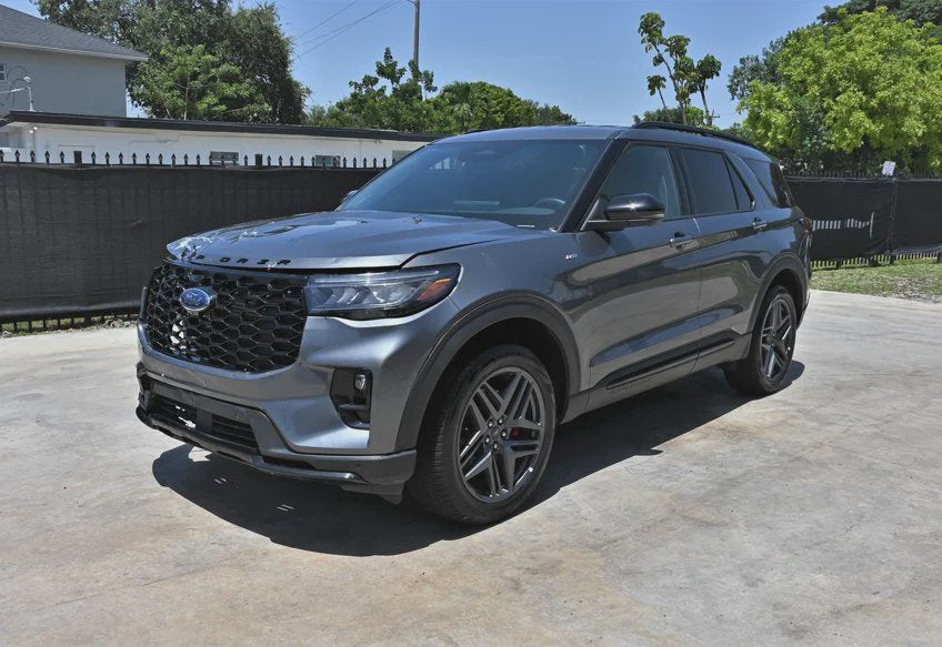 2026 Ford Explorer ST-Line main vehicle photo