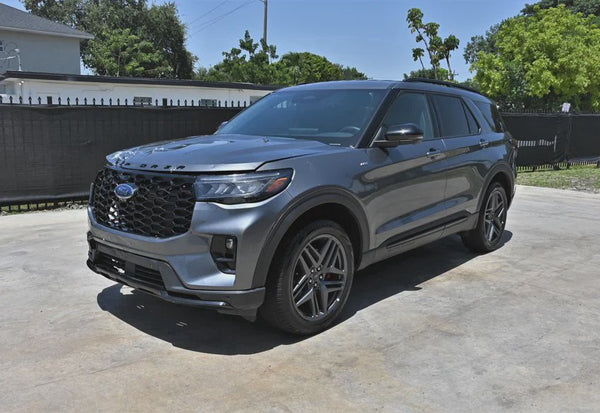 2026 Ford Explorer ST-Line vehicle photo 1