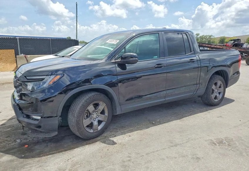 2024 Honda Ridgeline TrailSport main vehicle photo
