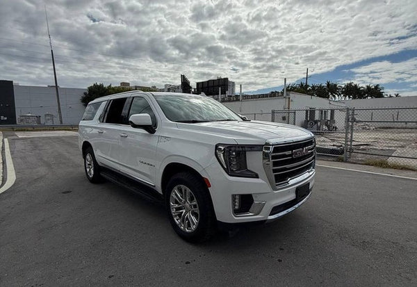 2024 GMC Yukon XL SLT photo 2