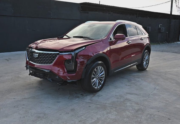 2025 Cadillac XT4 Premium Luxury vehicle photo 2