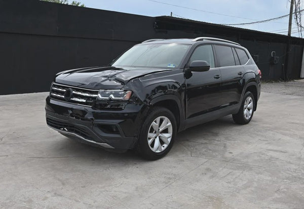 2018 Volkswagen Atlas 2.0T S vehicle photo 2