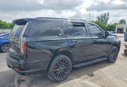 2023 Cadillac Escalade Luxury thumbnail 3