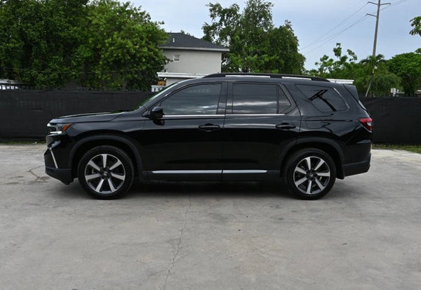 2023 Honda Pilot Touring photo 5