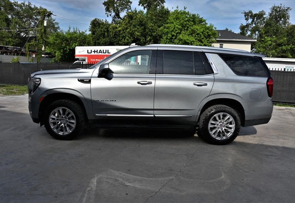 2024 GMC Yukon SLT vehicle photo 6