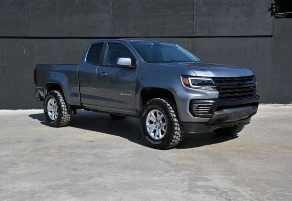 2022 Chevrolet Colorado LT photo 2